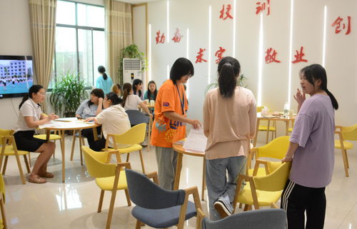 長沙經(jīng)貿(mào)職專迎來招生咨詢黃金時期，公共關系服務助力品牌形象提升